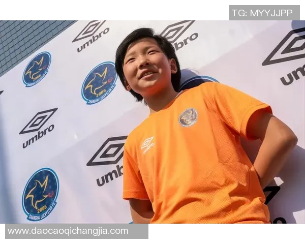 幸运星足球新星杨巍锋简介及其崭露头角的成长历程 幸运星足球新星杨巍锋简介及其崭露头角的成长历程