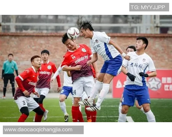 球星默契配合展现团队精神绿茵场上激情四射瞬间